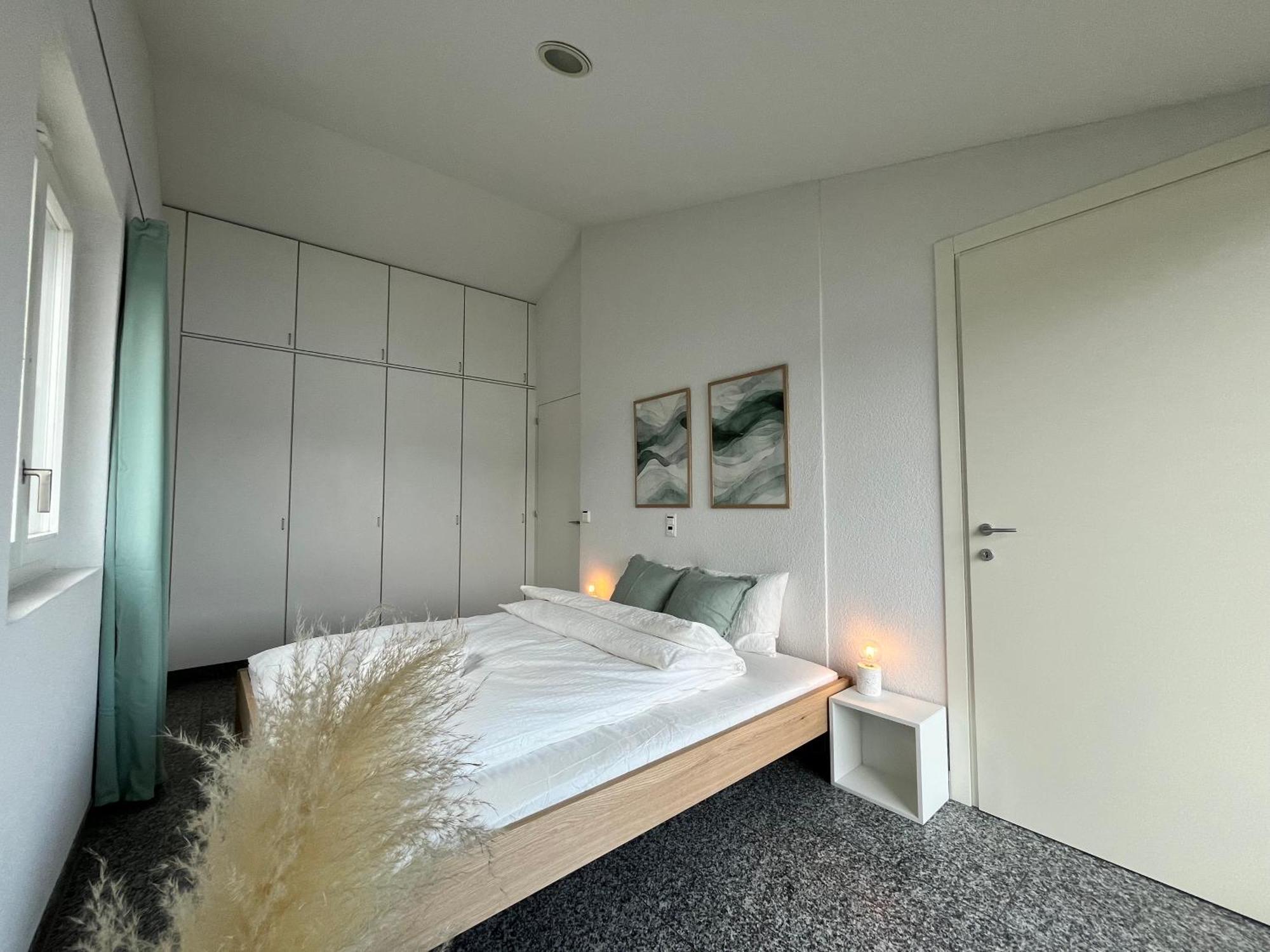 Wohnung Mit Grossartiger Seesicht Und Balkon Spiez Εξωτερικό φωτογραφία